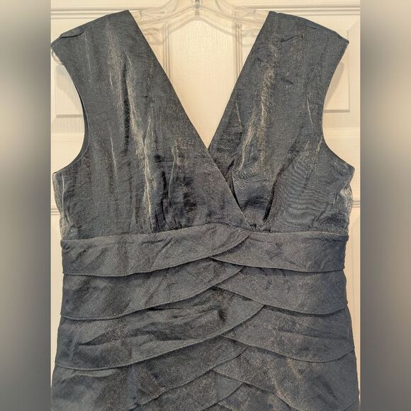London Times Tiered Sleeveless Cocktail Evening Dress Party Gray Shimmer Plus 16 - Picture 3 of 6